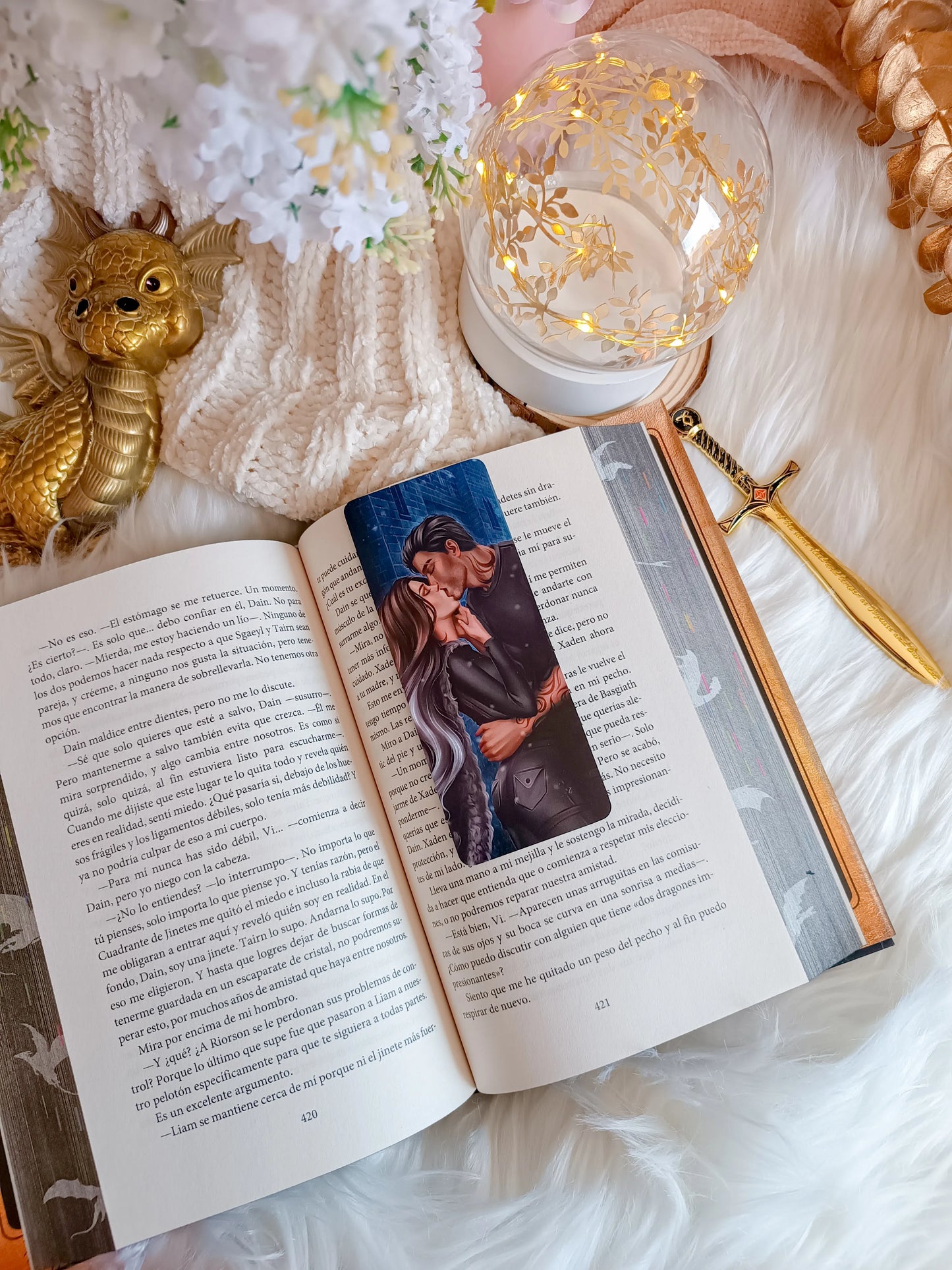 Violet and Xaden Bookmark - Fourth Wing