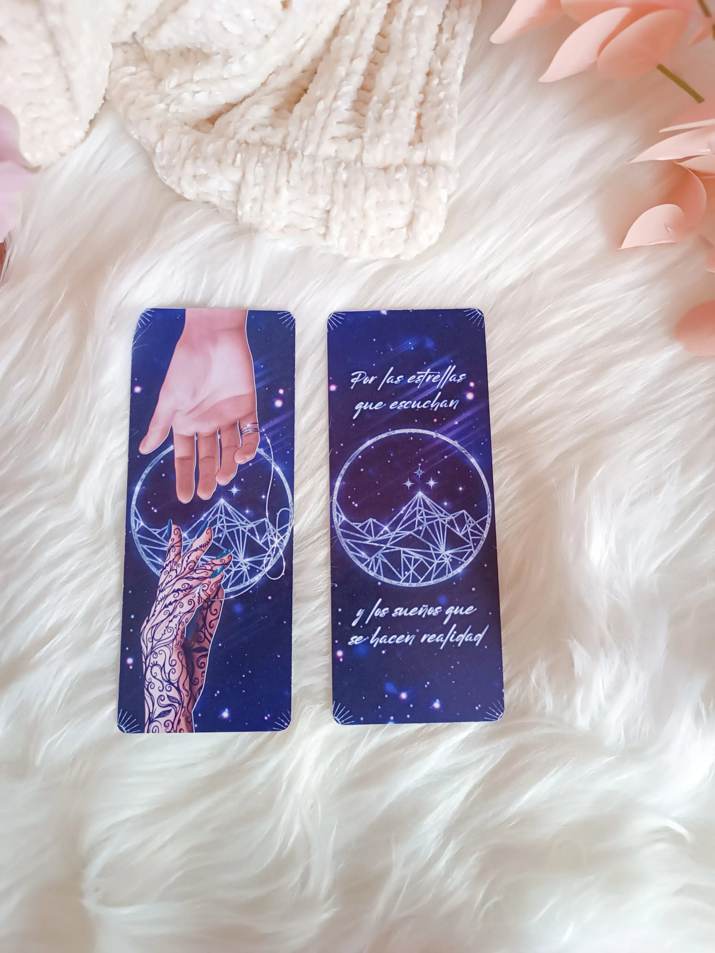 Feyre and Rhysand Hands Bookmark - Acotar