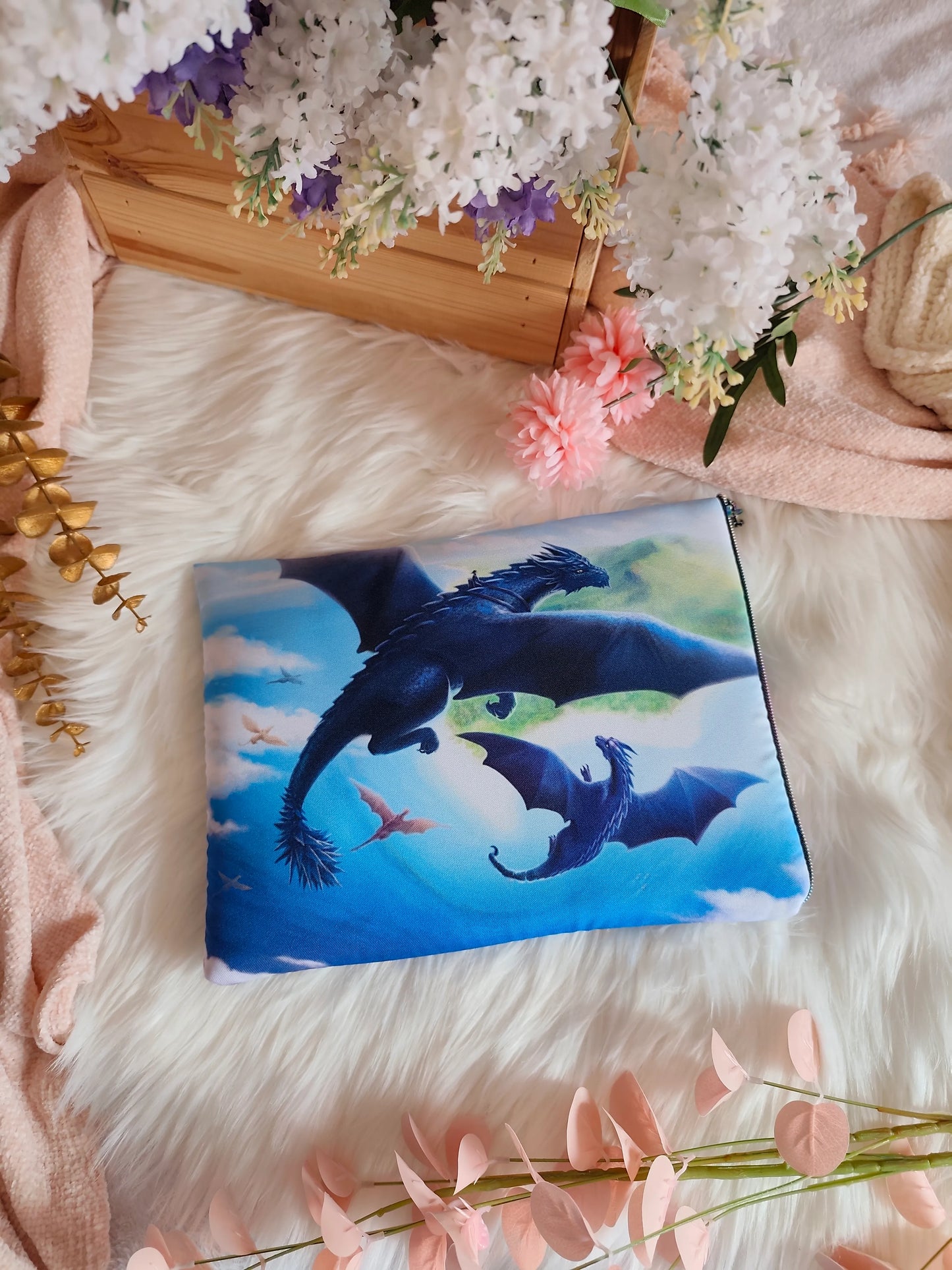 Funda de libro de Dragones volando - Alas de Sangre