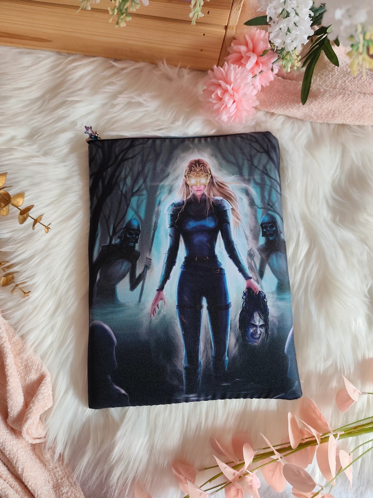 Funda de libro de Nesta - Acotar