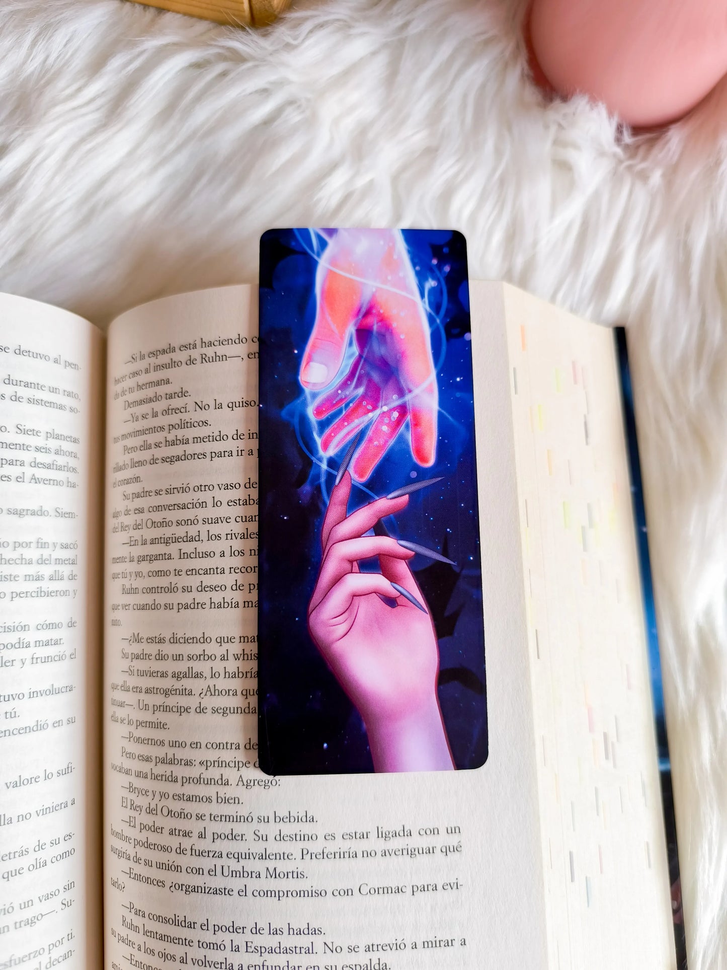 Marcapáginas Manos Dorian y Manon - Trono de Cristal