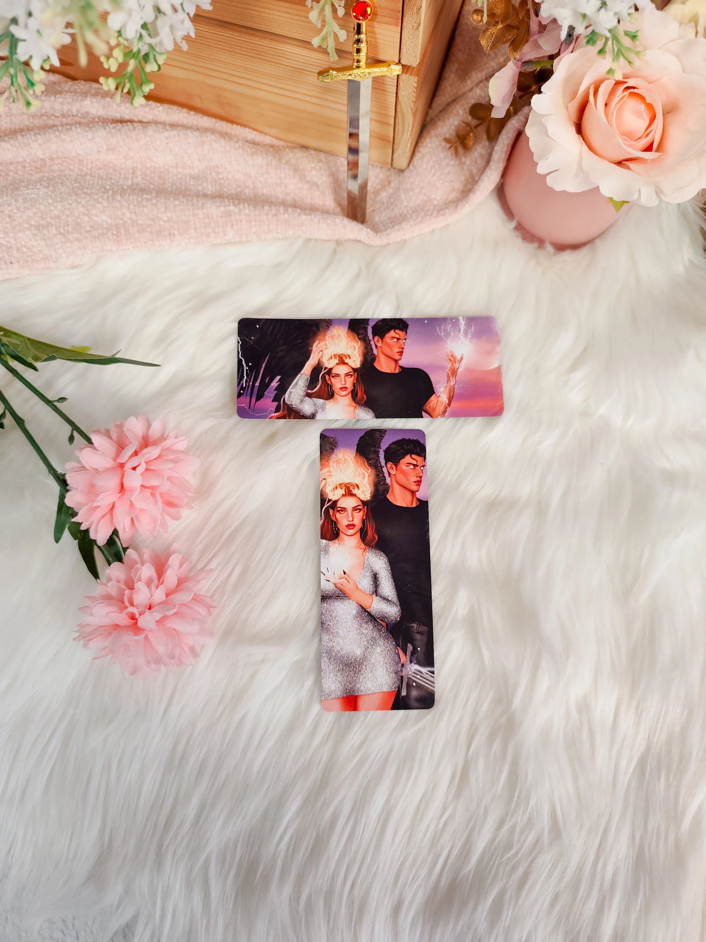 Marcapáginas de las sobrecubiertas de  Ciudad Medialuna