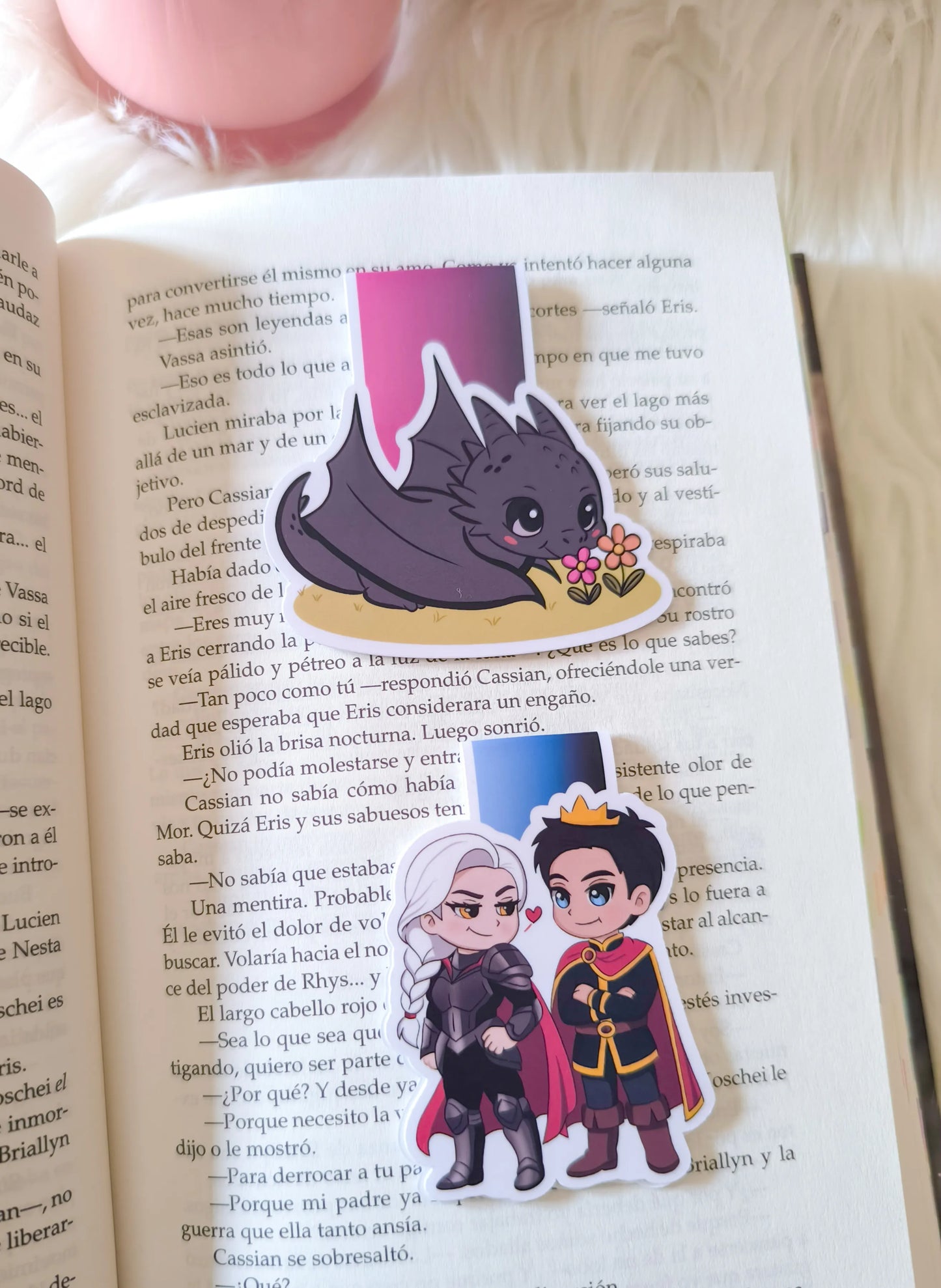 Marcapáginas magnético de Manon y Dorian - Trono de Cristal