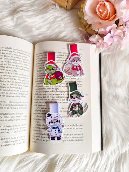 Marcapáginas magnético de Nutrias navideñas