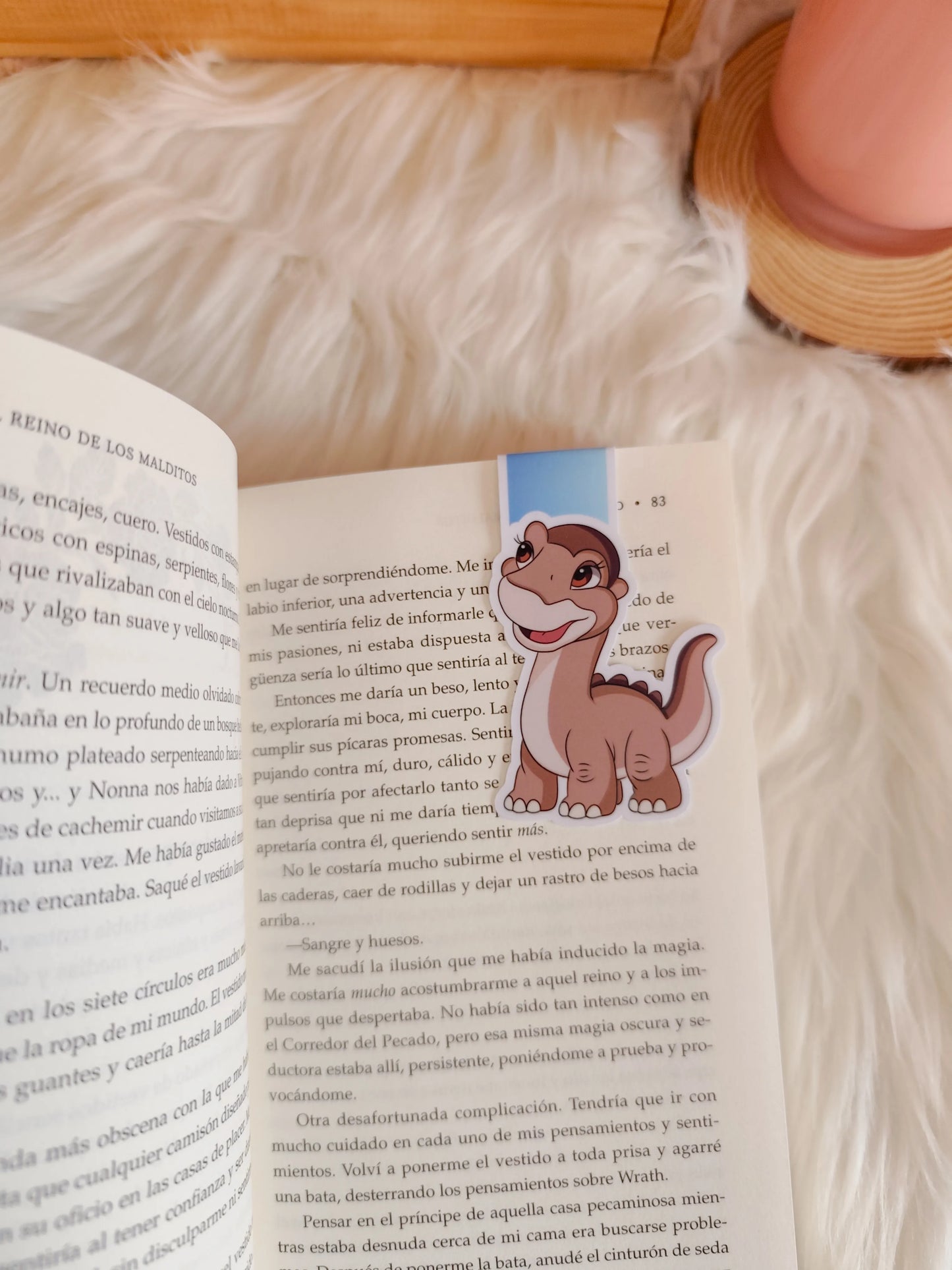 Marcapáginas magnético de Piecito - En Busca del Valle Encantado