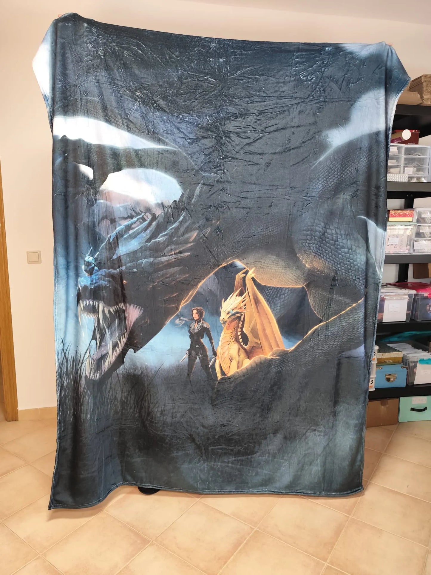 Manta de Violet Tairn y Andarna se conocen - Alas de Sangre